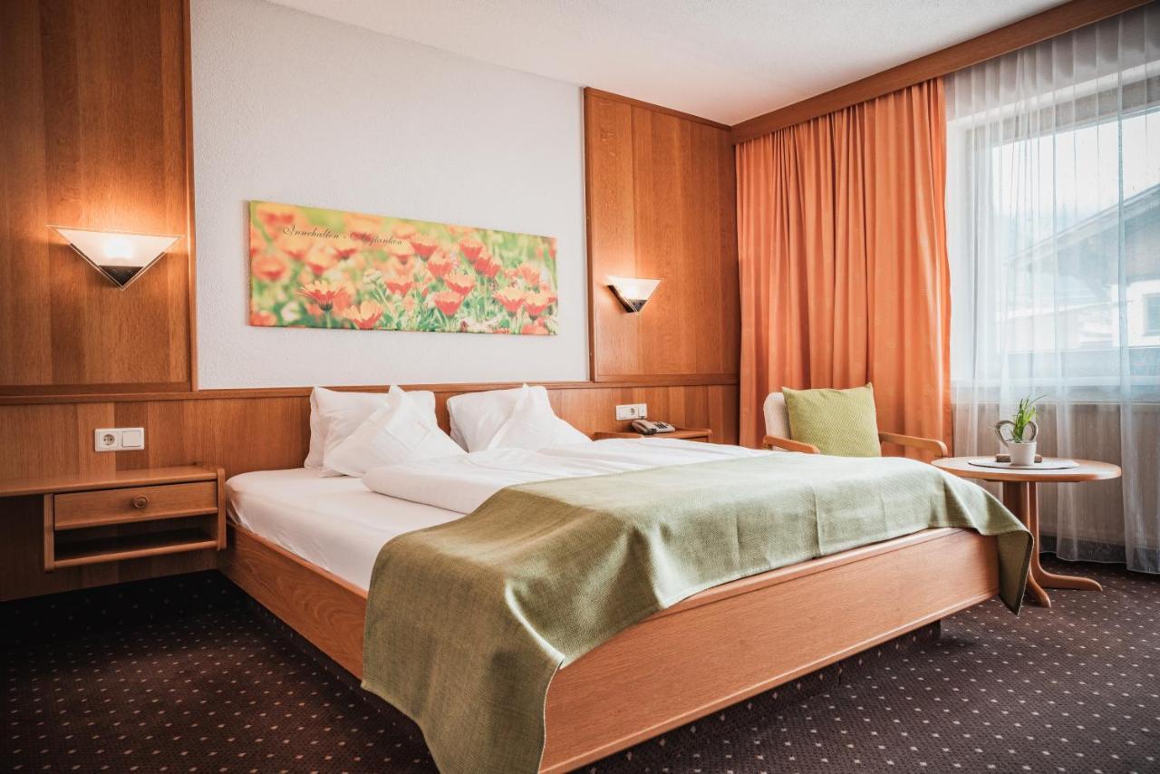 Hotel Garni Romantika St. Leonhard im Pitztal Zewnętrze zdjęcie