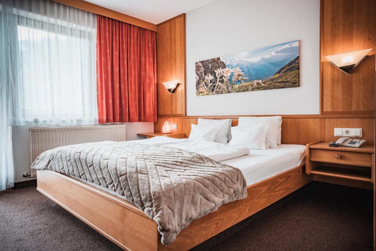 Hotel Garni Romantika St. Leonhard im Pitztal Zewnętrze zdjęcie