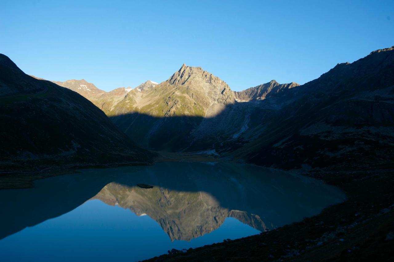 Hotel Garni Romantika St. Leonhard im Pitztal Zewnętrze zdjęcie