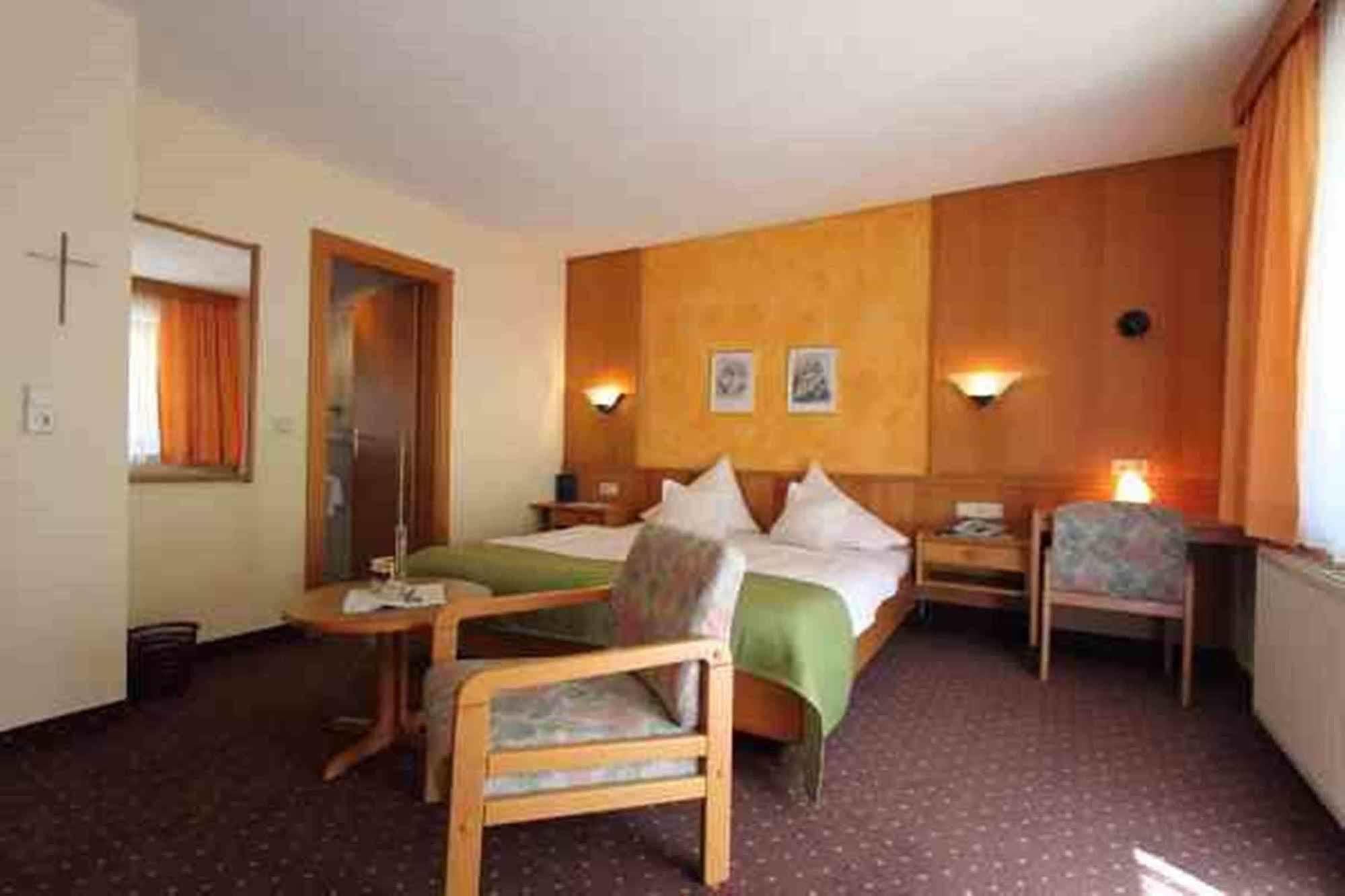 Hotel Garni Romantika St. Leonhard im Pitztal Zewnętrze zdjęcie